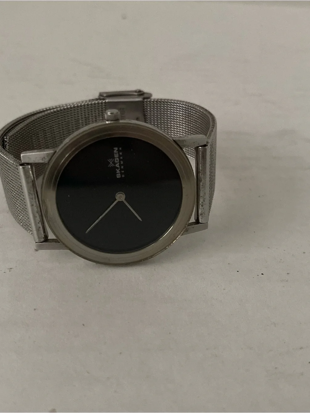 Skagen Modern Unisex Silver Mesh Watch with Black Dial.